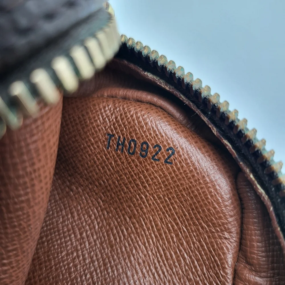 LOUIS VUITTON Monogram Canvas Amazone PM, Authentic w/COA. - Picture 12 of 16